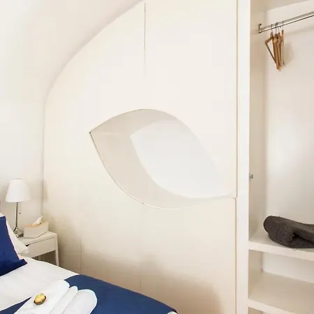 My Pantheon Apartment Rome